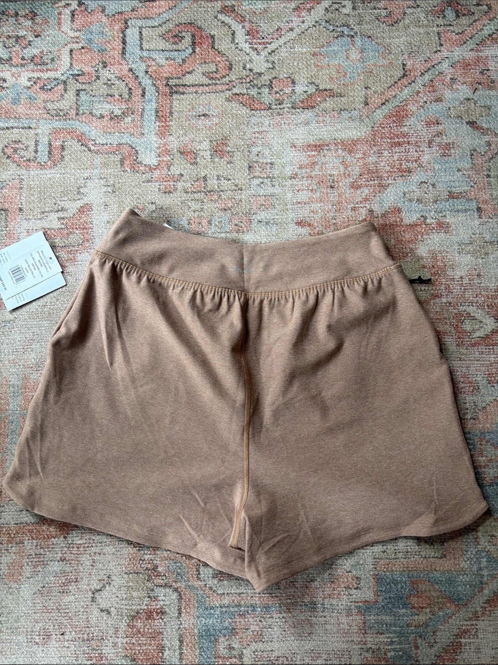 NWT Beyond Yoga Desert Sand Spacedye Move Up 3" Short - Picture 6 of 6